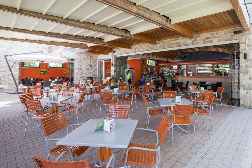 Baia Holiday Gasparina Castelnuovo del Garda Exterior foto